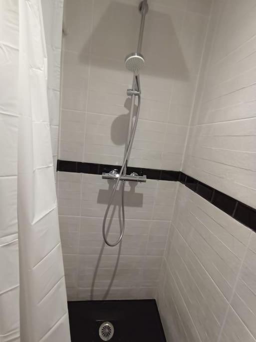 Superbe Appartement Renove A Neuf Centre Bourg Brem Sur Mer Buitenkant foto