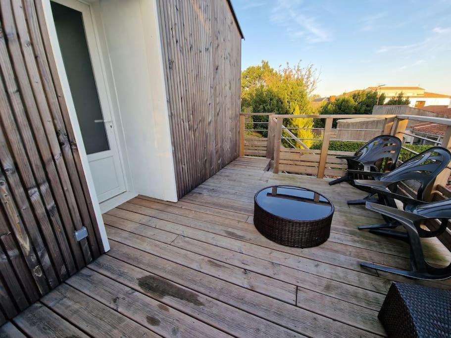 Superbe Appartement Renove A Neuf Centre Bourg Brem Sur Mer Buitenkant foto